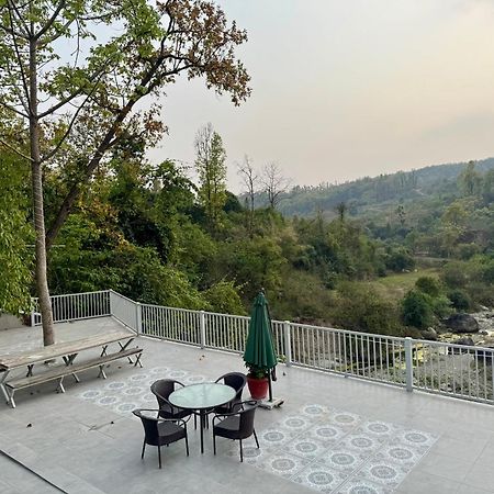 Saraiville- Luxury Riverside Cottages Дехрадун Экстерьер фото
