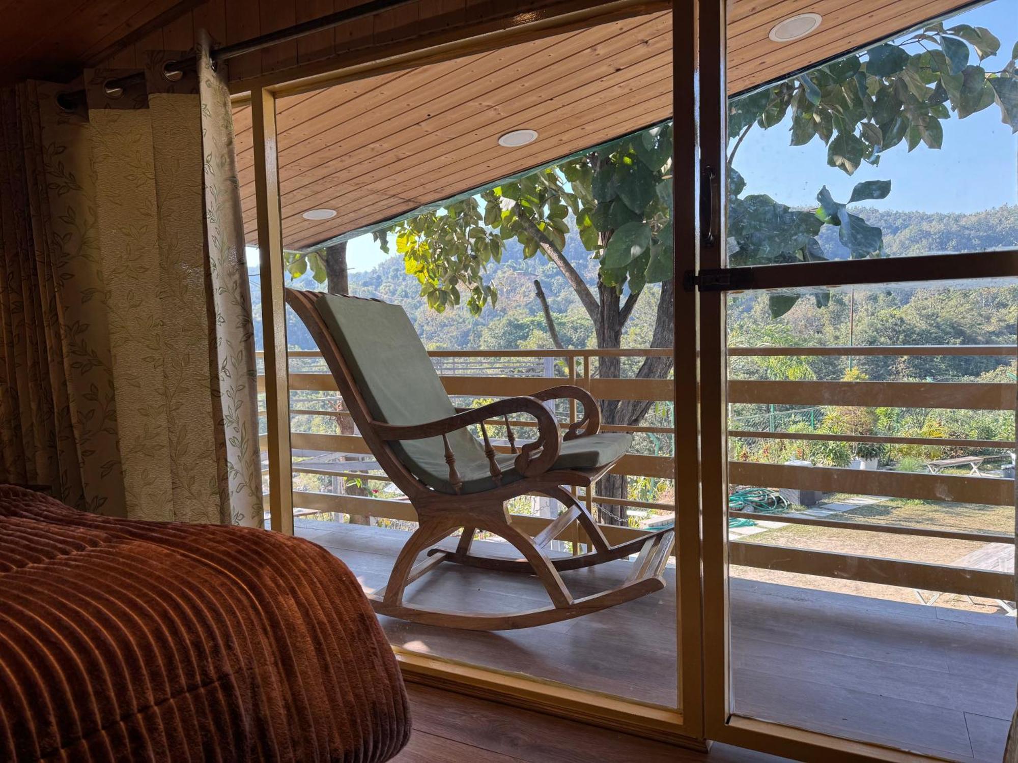 Saraiville- Luxury Riverside Cottages Дехрадун Экстерьер фото