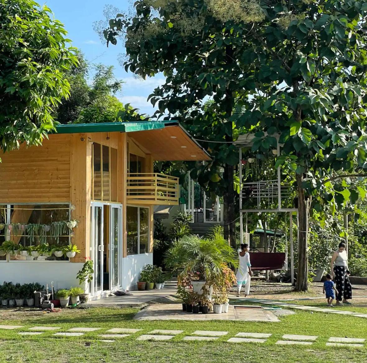 Saraiville- Luxury Riverside Cottages Дехрадун Экстерьер фото